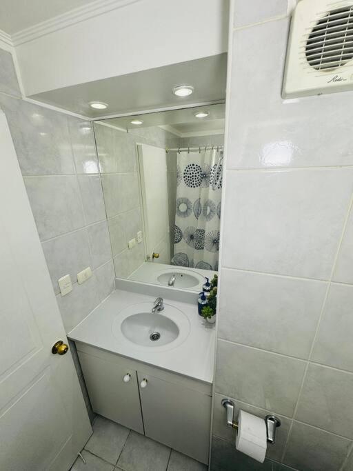 Apartamento Dpto, Bar Y Con Estacionamiento *
