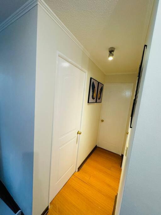 Dpto, Bar Y Con Estacionamiento Apartamento